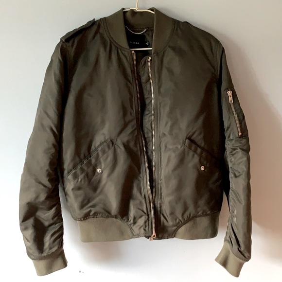 *SALE* Aritzia Talula Whitby Bomber size M - Picture 5 of 7